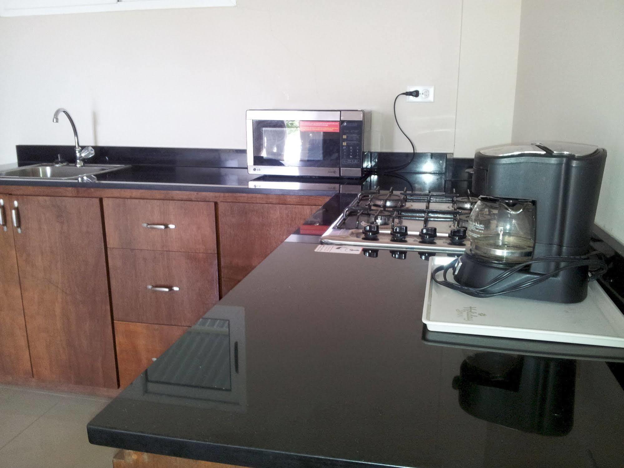 Agua Clara Eco Suites Oranjestad Bagian luar foto