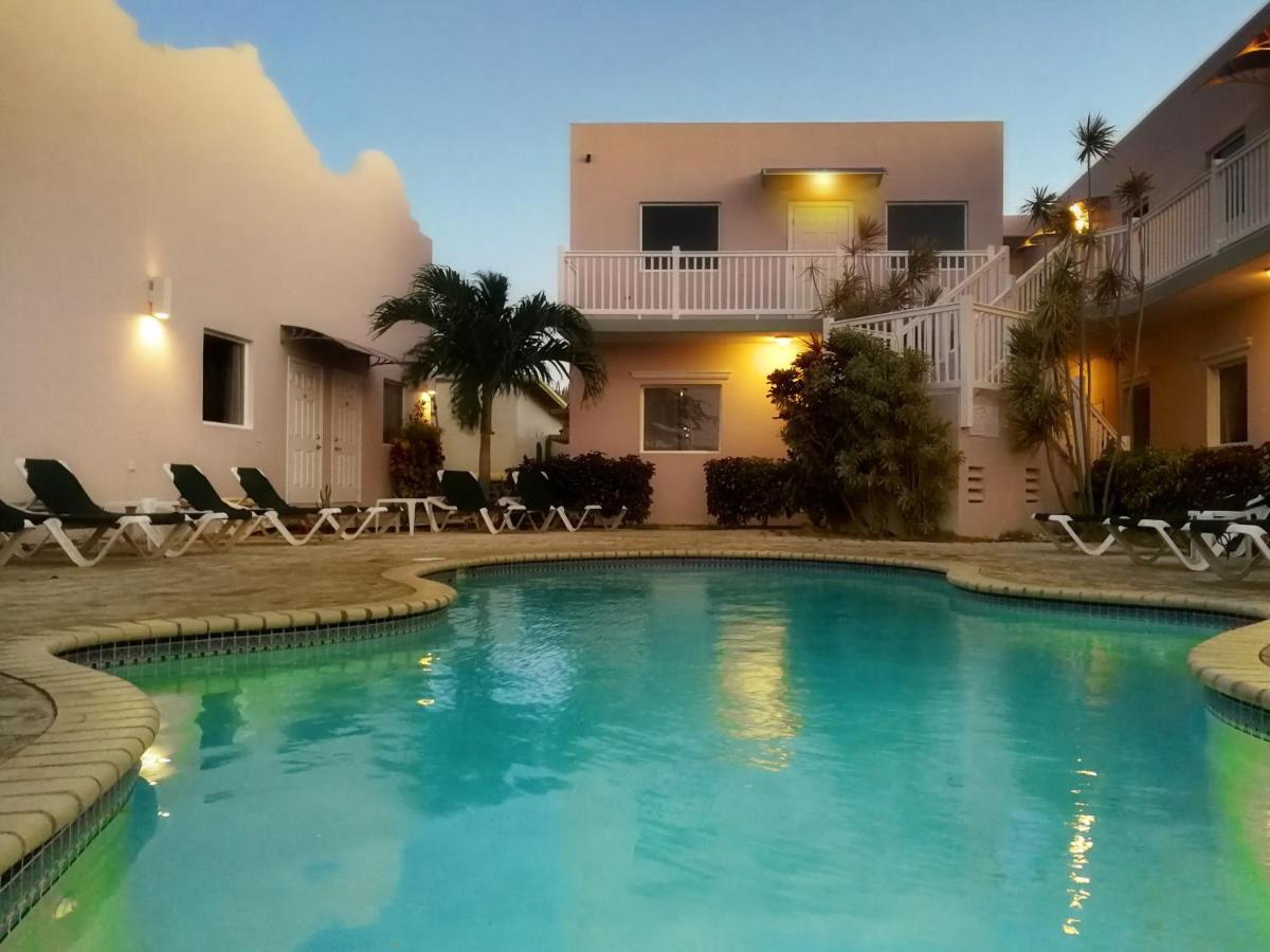Agua Clara Eco Suites Oranjestad Bagian luar foto