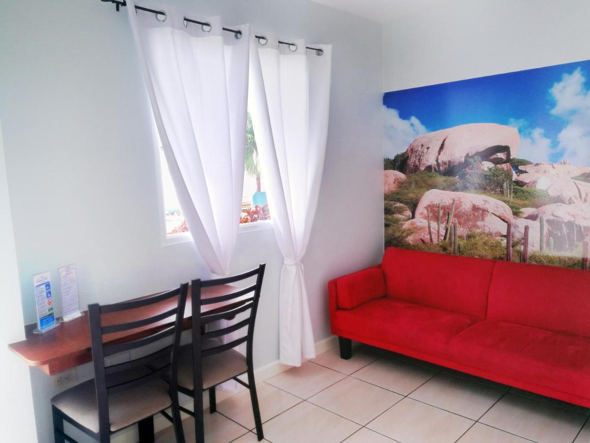 Agua Clara Eco Suites Oranjestad Bagian luar foto