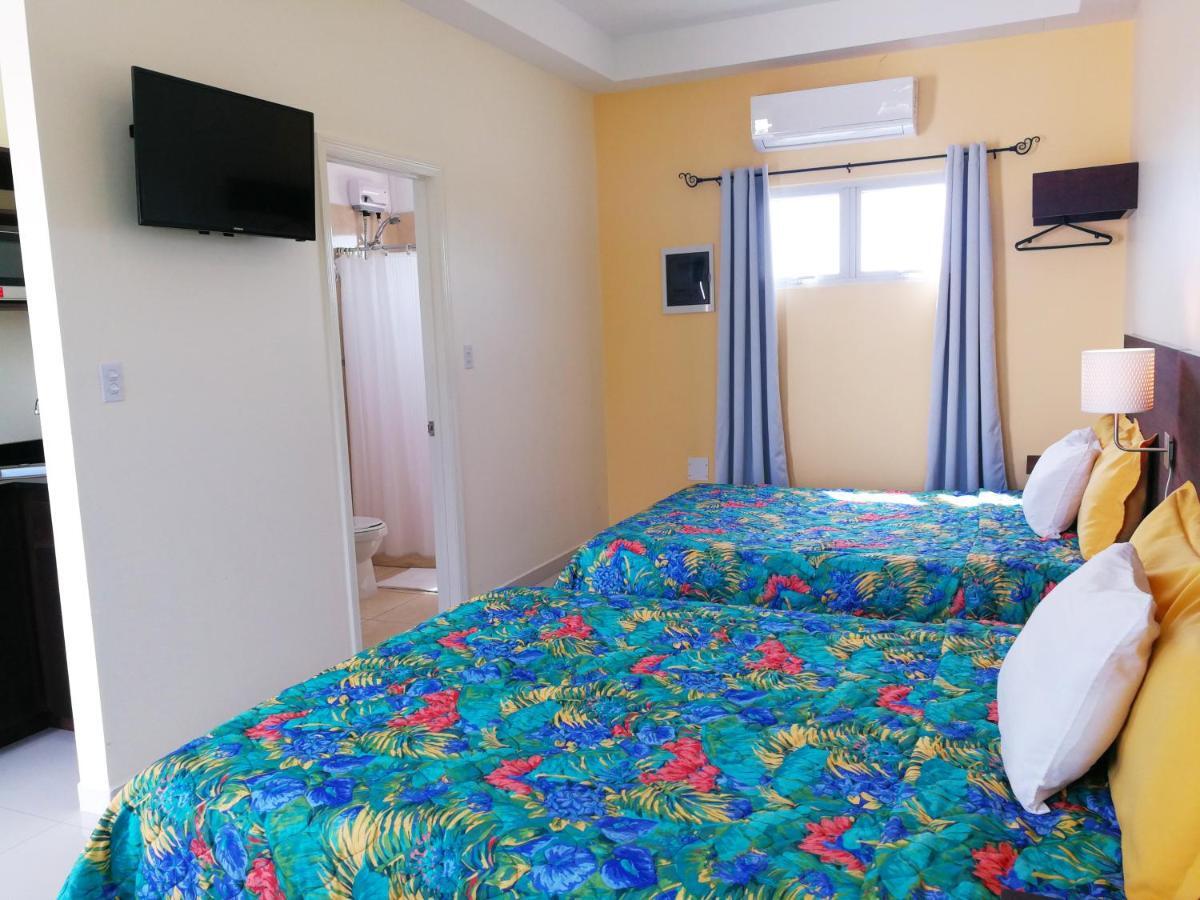 Agua Clara Eco Suites Oranjestad Bagian luar foto