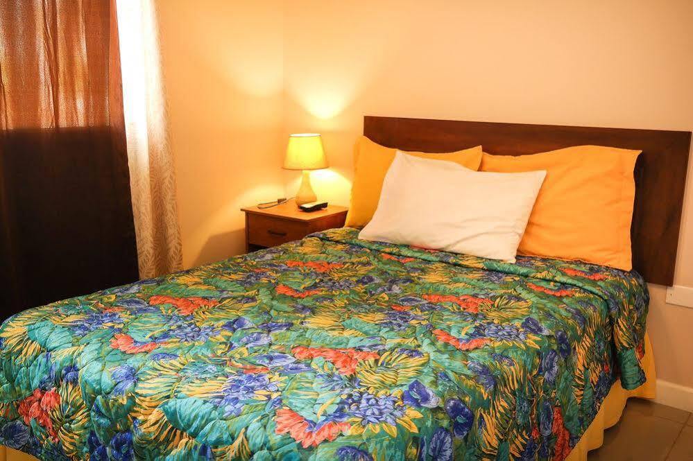 Agua Clara Eco Suites Oranjestad Bagian luar foto